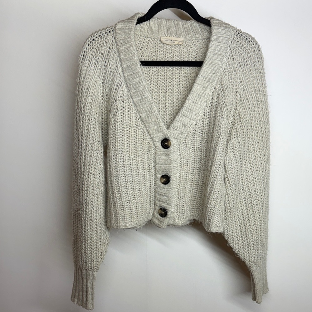 Saints & Hearts Cozy Light Grey Button-Up Deep V Cropped Sweater size Medium